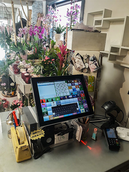 Installation caisse enregistreuse fleuriste A l'Ô de Rose