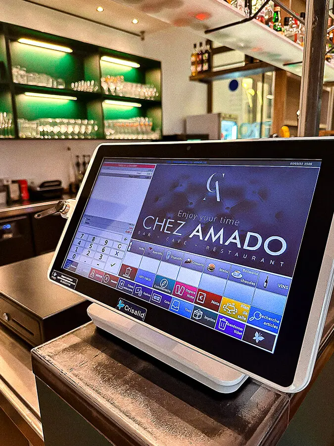 Installation caisse enregistreuse restaurant chez Amado