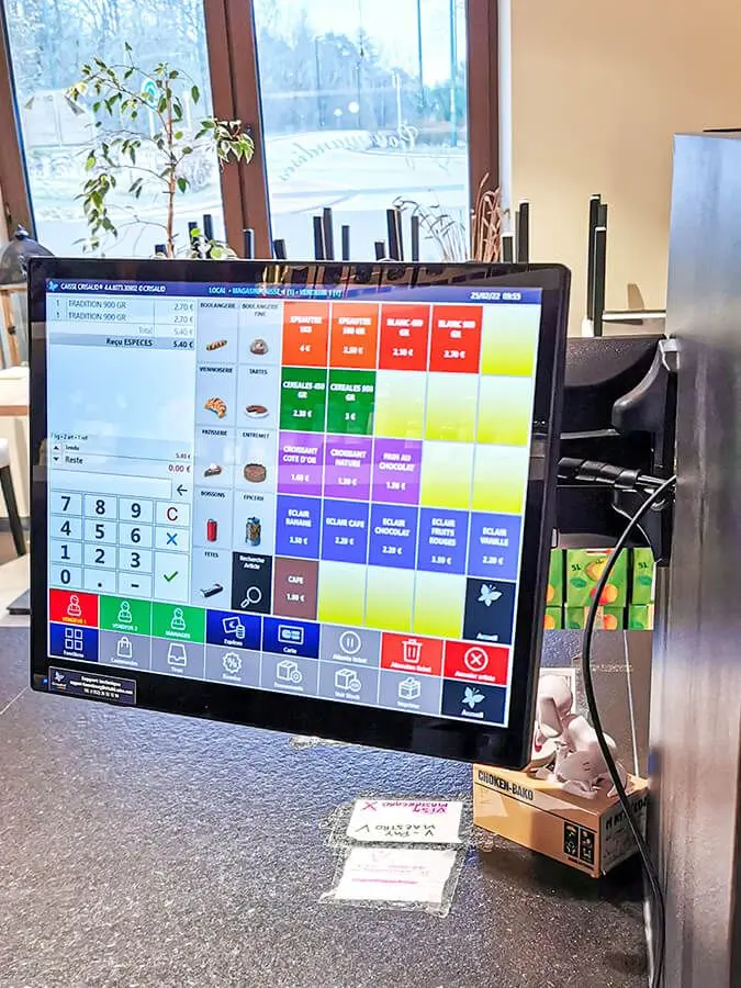 Installation caisse enregistreuse boulangerie les Gourmandises
